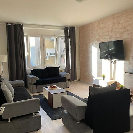 Apartment 51 - Bright, Spacious, Lux 1 Bedroom In The City Center - Stari Grad 베오그라드 외부 사진